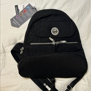 Baggallini Black Cheetah Embossed Naples Convertible Backpack/NWT